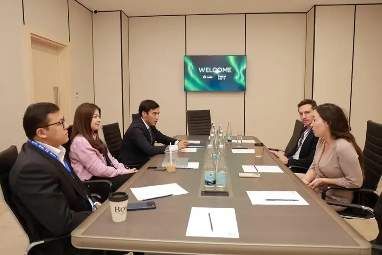 Princeville and Hypernova open AI pipeline talks with IT Park